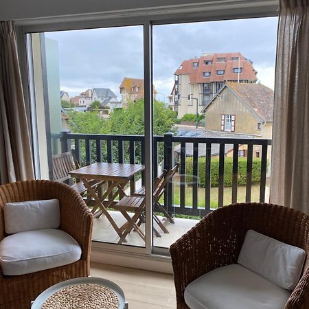 Appartement 65M2 Avec Balcon Vues Partielles Mer A 150M De La Plage Et Centre, Wifi Et Parking Prive Blonville-sur-Mer Extérieur photo