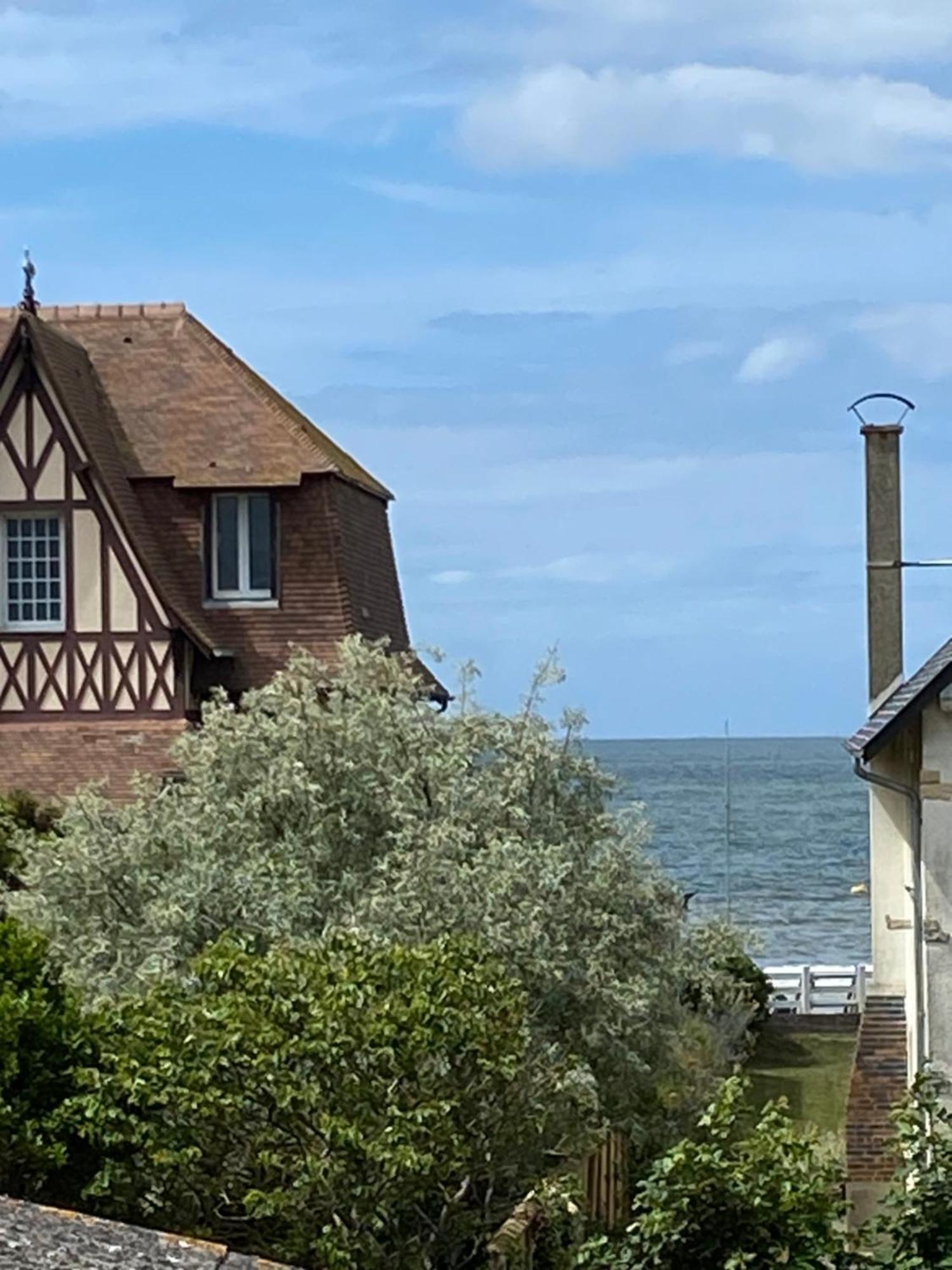 Appartement 65M2 Avec Balcon Vues Partielles Mer A 150M De La Plage Et Centre, Wifi Et Parking Prive Blonville-sur-Mer Extérieur photo