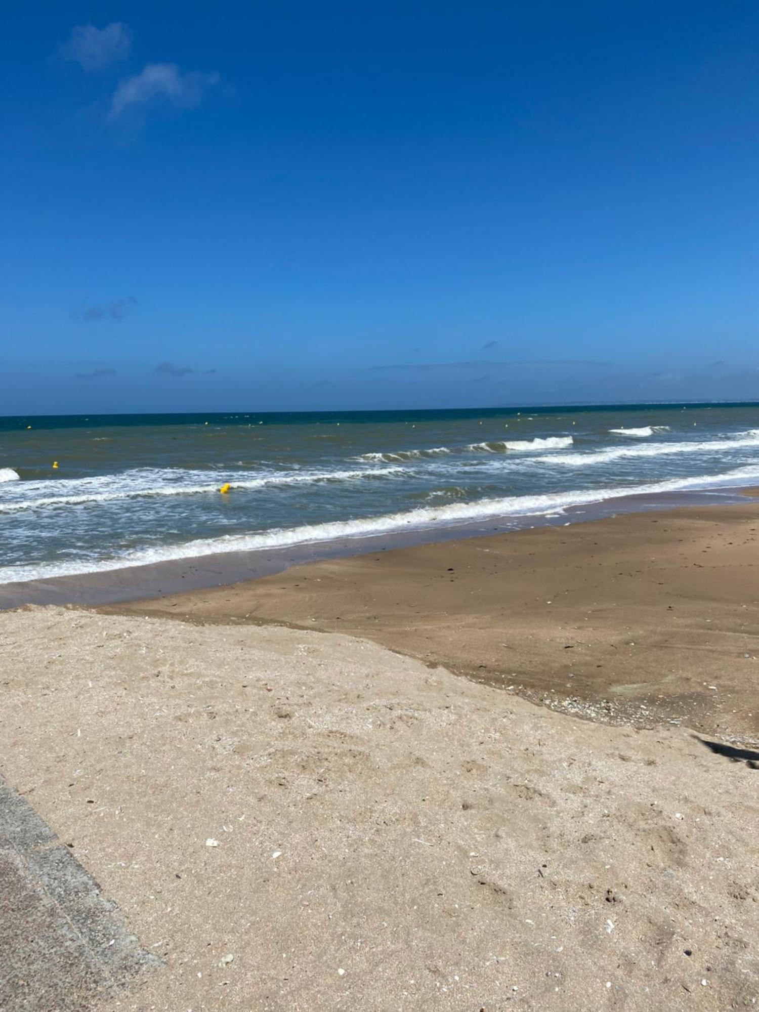 Appartement 65M2 Avec Balcon Vues Partielles Mer A 150M De La Plage Et Centre, Wifi Et Parking Prive Blonville-sur-Mer Extérieur photo