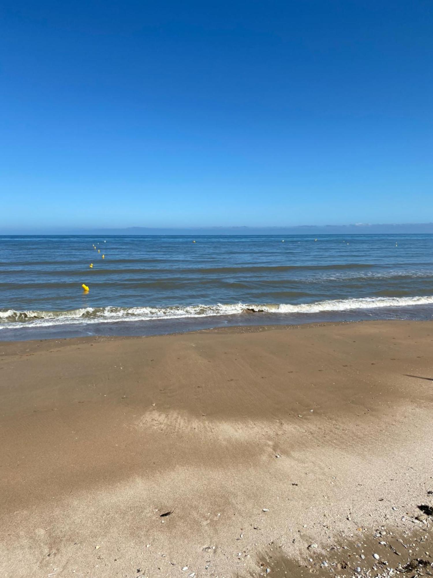 Appartement 65M2 Avec Balcon Vues Partielles Mer A 150M De La Plage Et Centre, Wifi Et Parking Prive Blonville-sur-Mer Extérieur photo
