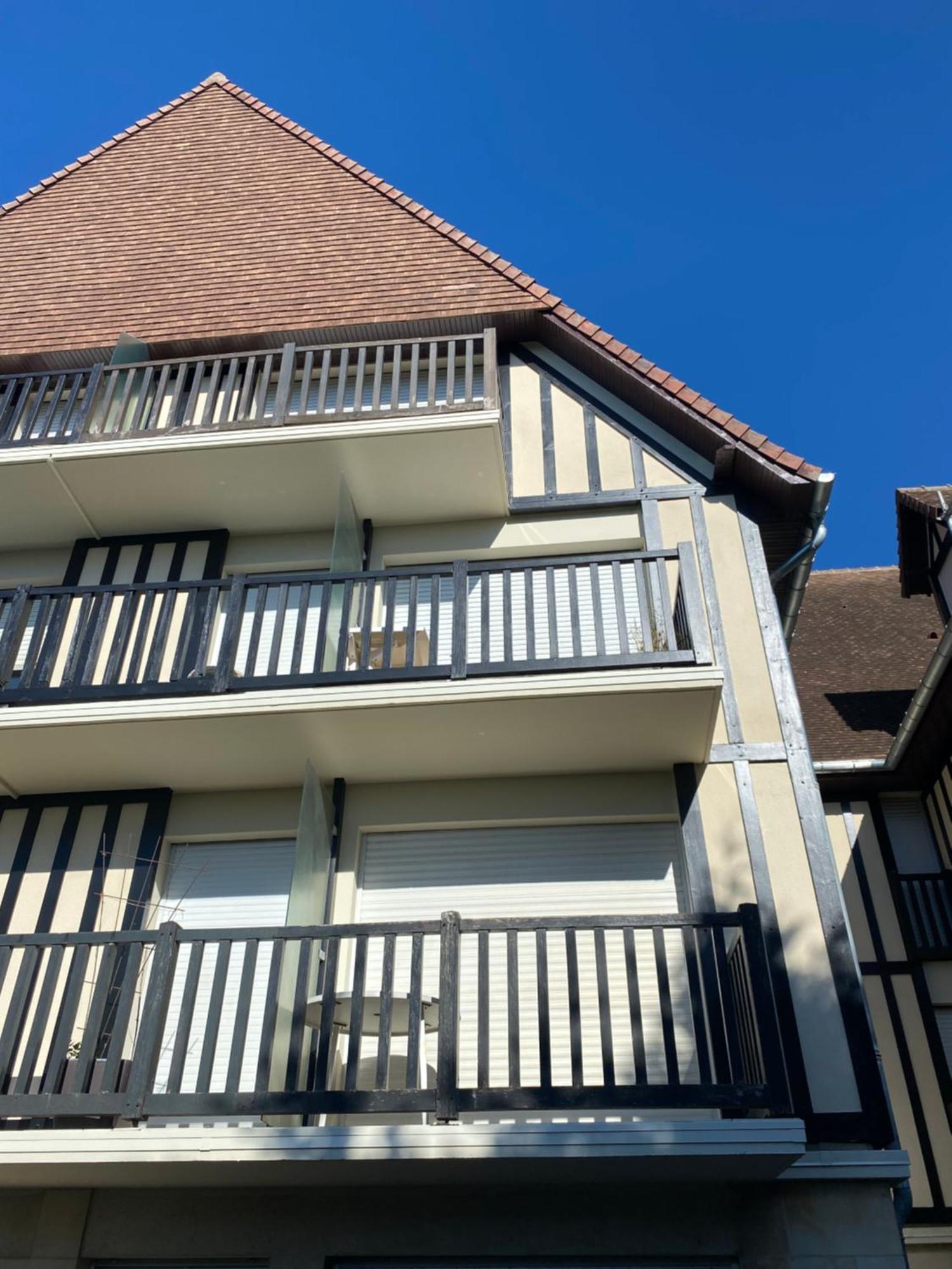 Appartement 65M2 Avec Balcon Vues Partielles Mer A 150M De La Plage Et Centre, Wifi Et Parking Prive Blonville-sur-Mer Extérieur photo